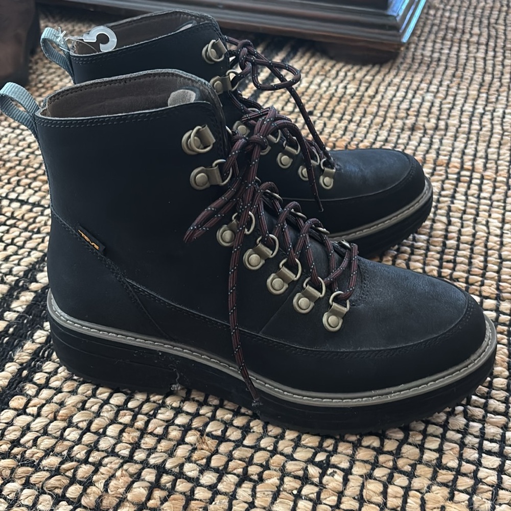 Teva Midform Suede boot wmns 8.5